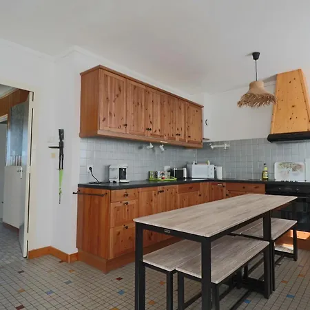 Holiday home Charmante Maison Familiale A - Fr-1-858-15
