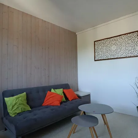 Holiday home Charmante Maison Familiale A - Fr-1-858-15
