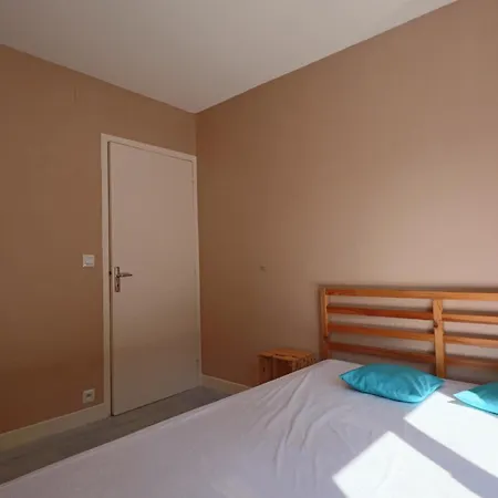 Charmante Maison Familiale A - Fr-1-858-15 Дом отдыха Ла-Бурбуль